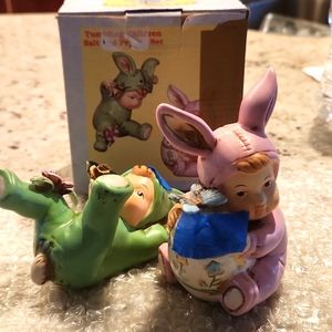 Easter Time Tumbling Children Salt & Pepper Shaker Set Vintage